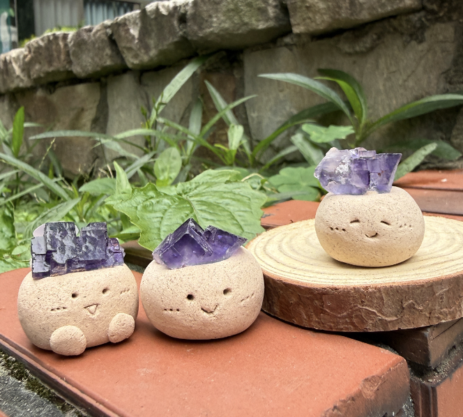 新疆|藍紫螢石 新疆|藍紫螢石 石頭泥