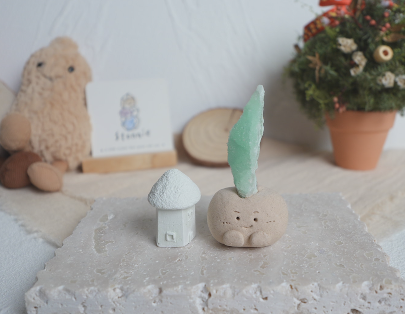 綠霞石 綠霞石 石頭泥