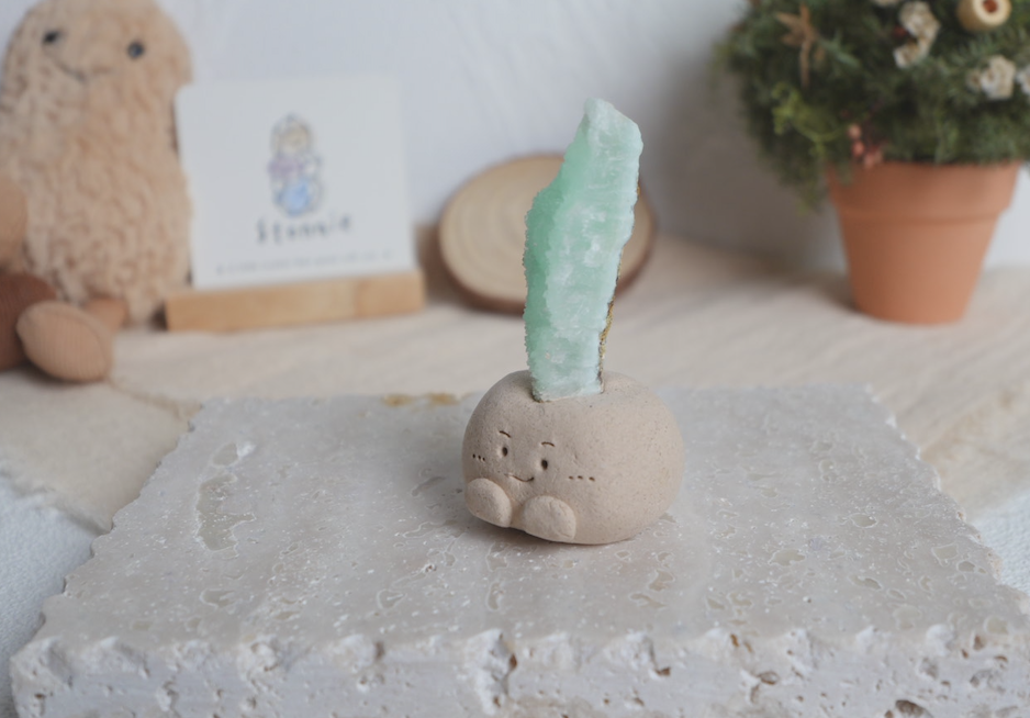 綠霞石 綠霞石 石頭泥