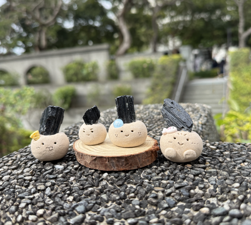 黑碧璽 黑碧璽 石頭泥