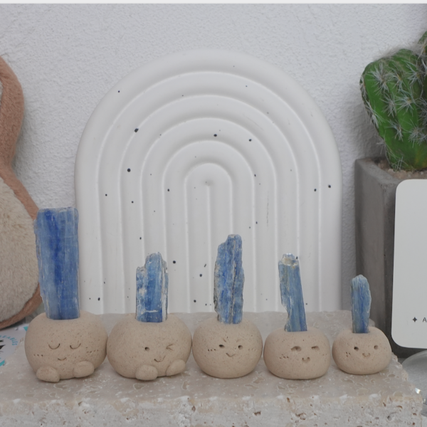 淺藍晶石 石頭泥 |淺藍晶石 石頭泥|