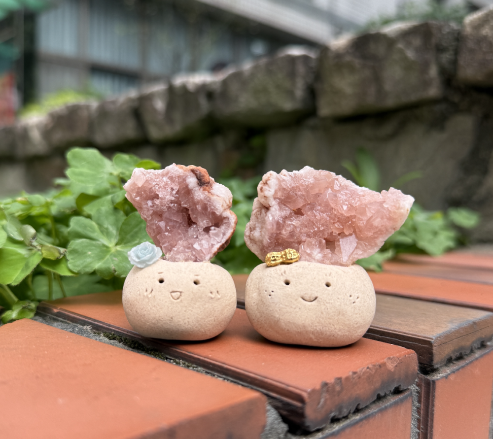 阿根廷粉紫水晶 阿根廷 | 粉紫水晶 石頭泥 |