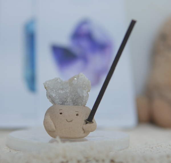 ｜白晶簇洞 石頭泥｜內有線香款