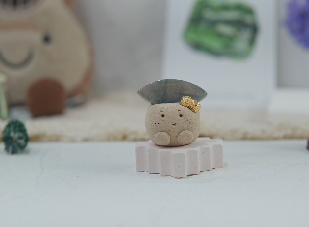｜拉長石  石頭泥｜ 有臘腸狗勾🦴