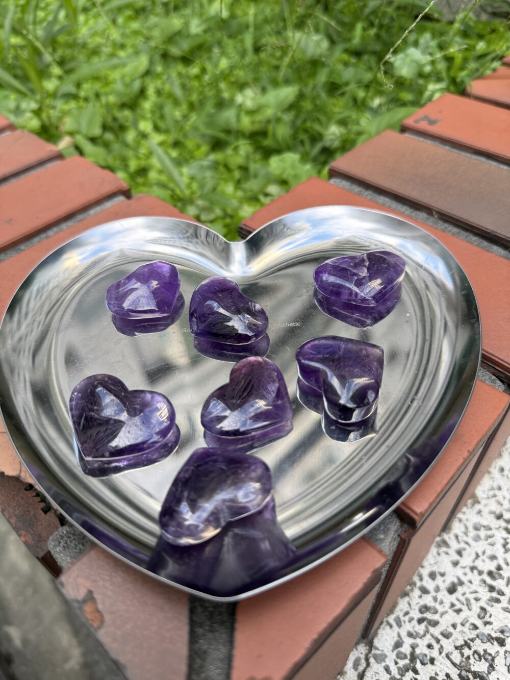 隨身 愛心紫水晶 掌心療癒小石頭|💜 愛心 紫水晶口袋石
