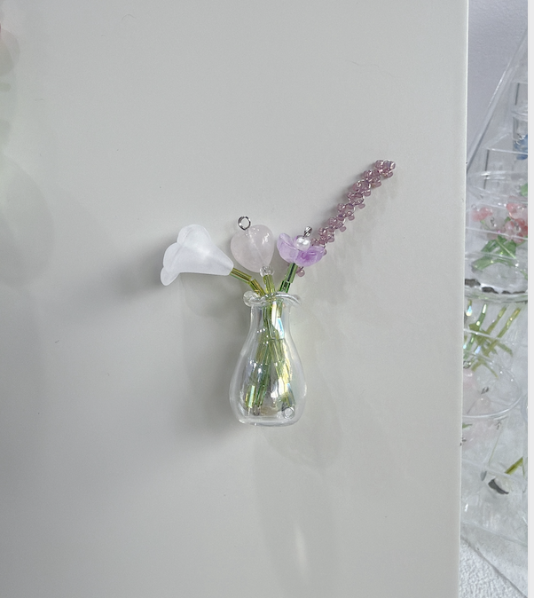 貼貼磁吸小花瓶  ✕  V2 亮亮瓶 🌼（最多五支花花）