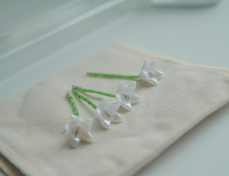 幻彩微光小百合花