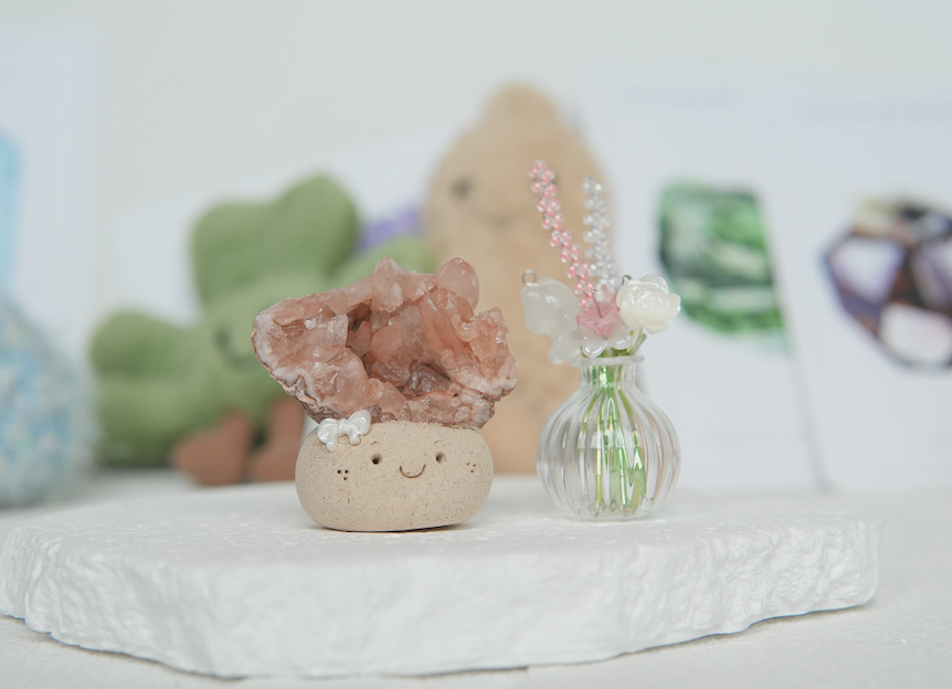 阿根廷粉紫水晶 阿根廷 | 粉紫水晶 石頭泥 |